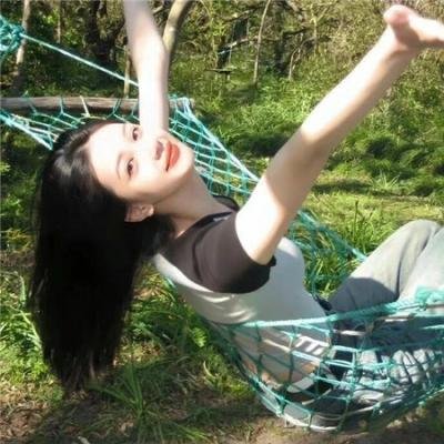 一家巧多事 海报
